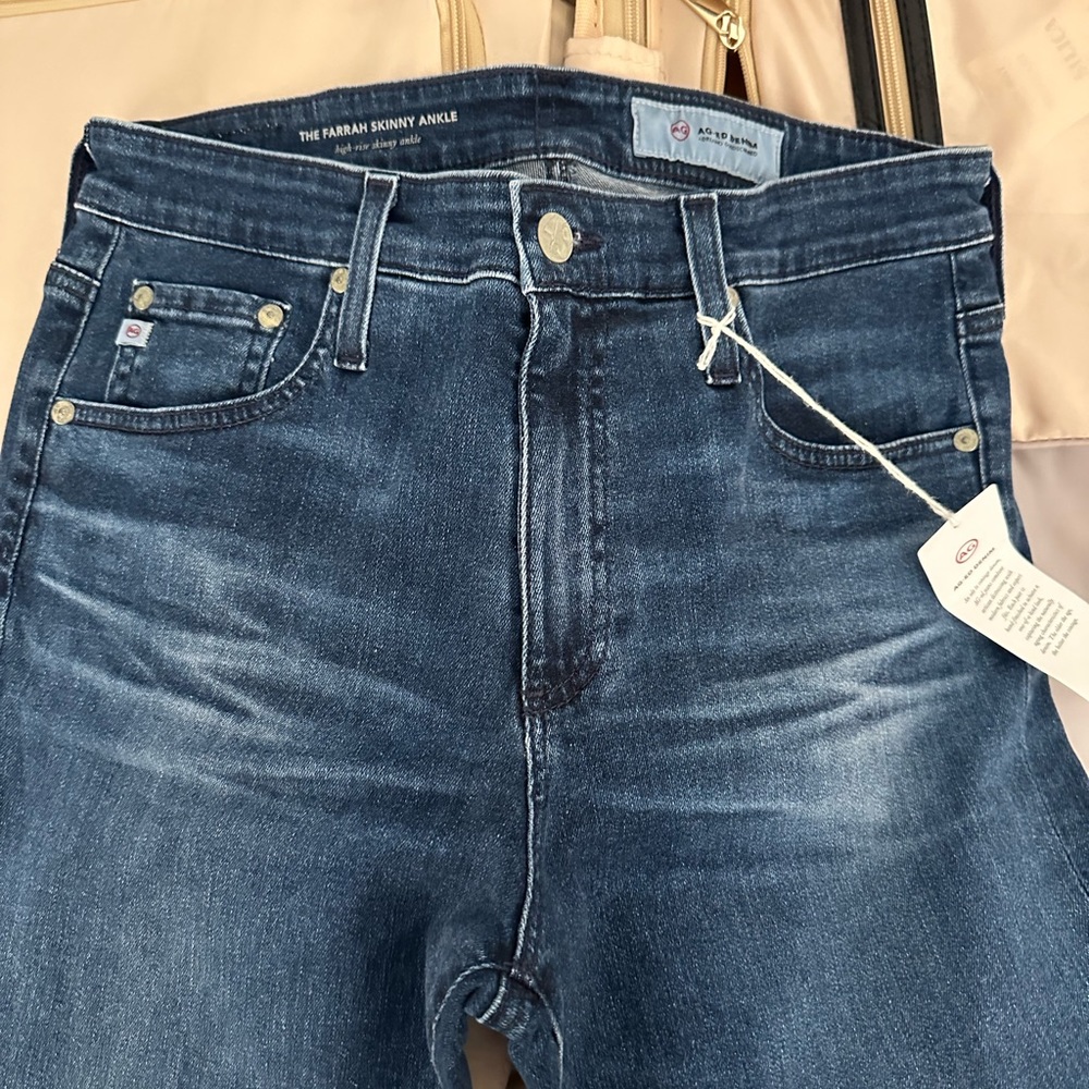 AG jeans Farrah Skinny Ankle size 30
